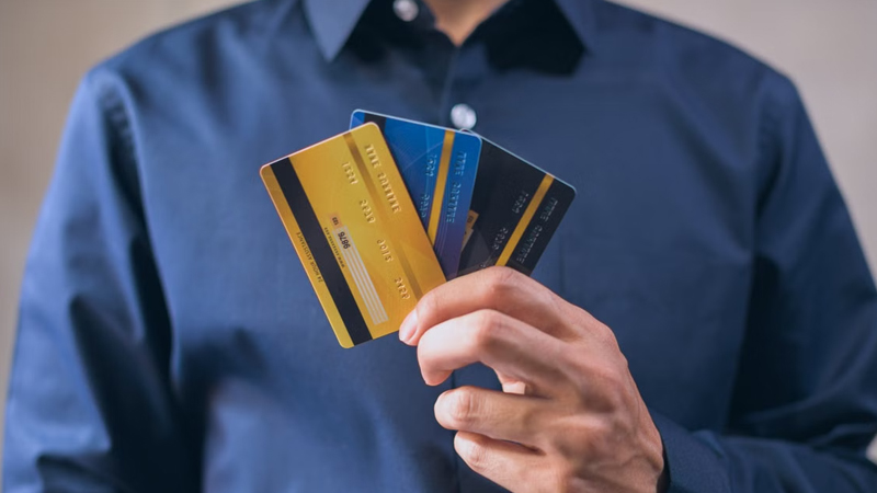Japan Ends Temporary Acceptance of Outdated Insurance Cards
